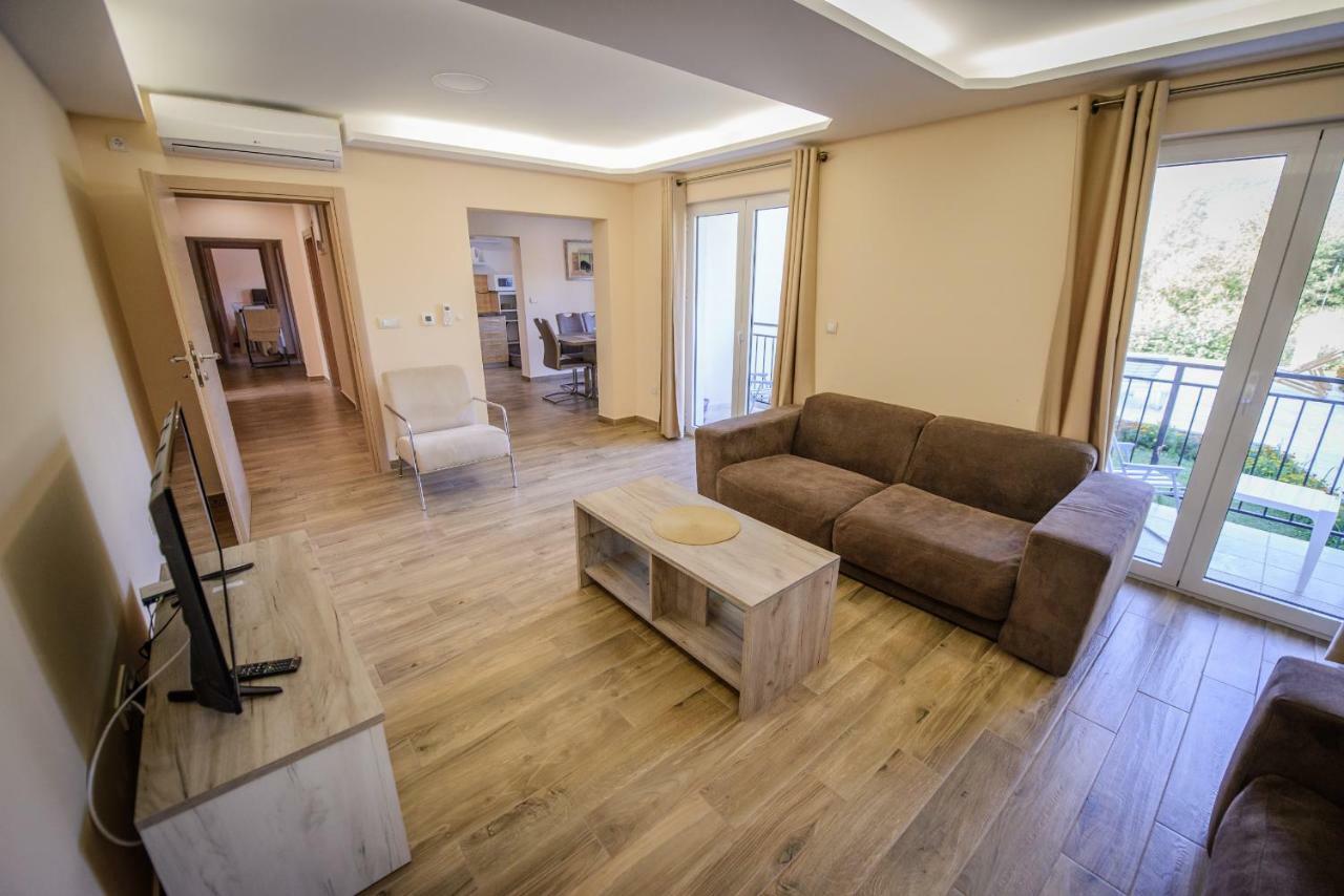 Apartment Vrutak Kotor Exterior foto